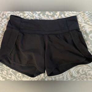 Lululemon speed up shorts. Black